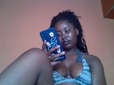 Moonfades online show from 12-17-25, 11:49