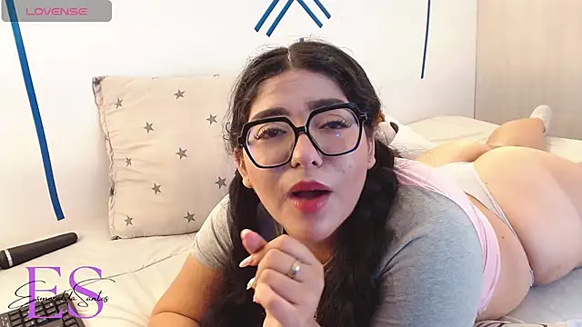 Snapshot of EsmeraldaSantoss chatting on 12-21-24, 03:42 EsmeraldaSantoss online show from 12-21-24, 03:42