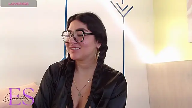 Snapshot of EsmeraldaSantoss chatting on 01-09-25, 06:57 EsmeraldaSantoss online show from 01-09-25, 06:57