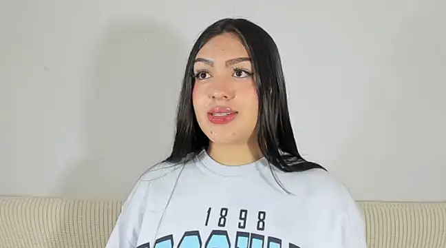 Sweet-Sophiee online show from 01-24-25, 02:51