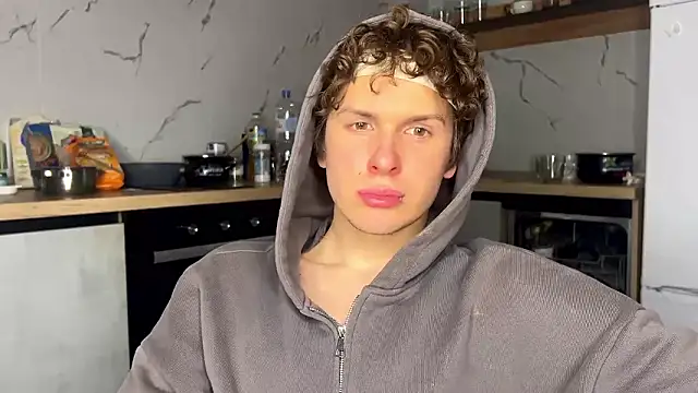 Snapshot of alyx_garden chatting on 02-26-26, 07:13 alyx garden online show from 02-26-26, 07:13