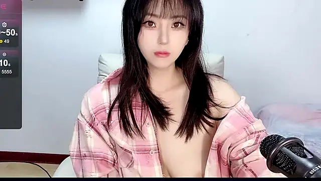 YangYangmian-521 online show from 02-26-25, 06:26