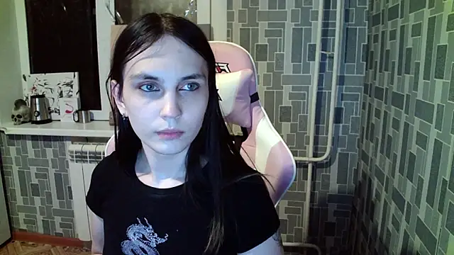 Snapshot of BlackHe4rts_ chatting on 10-17-25, 06:54 BlackHe4rts online show from 10-17-25, 06:54