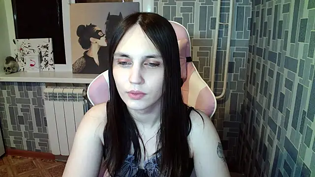 Snapshot of BlackHe4rts_ chatting on 10-20-25, 08:09 BlackHe4rts online show from 10-20-25, 08:09