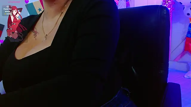 Snapshot of violletha chatting on 06-15-26, 12:29 violletha online show from 06-15-26, 12:29
