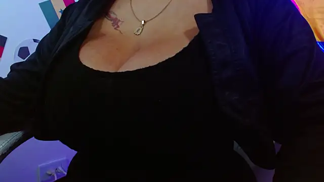 Snapshot of violletha chatting on 06-30-26, 12:39 violletha online show from 06-30-26, 12:39