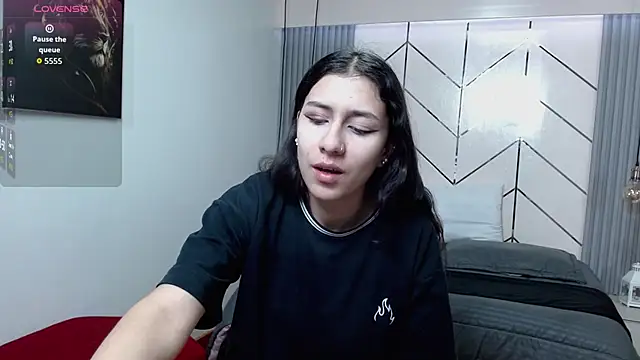 Snapshot of Lita_Rogers chatting on 09-25-25, 01:48 Lita Rogers online show from 09-25-25, 01:48