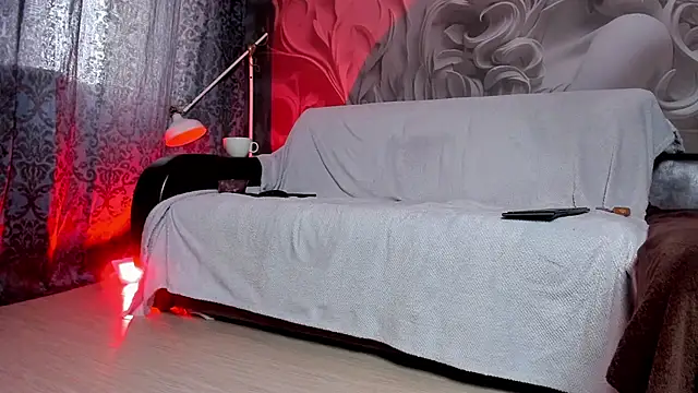 Snapshot of IrenePearcy chatting on 02-13-25, 08:38 IrenePearcy online show from 02-13-25, 08:38