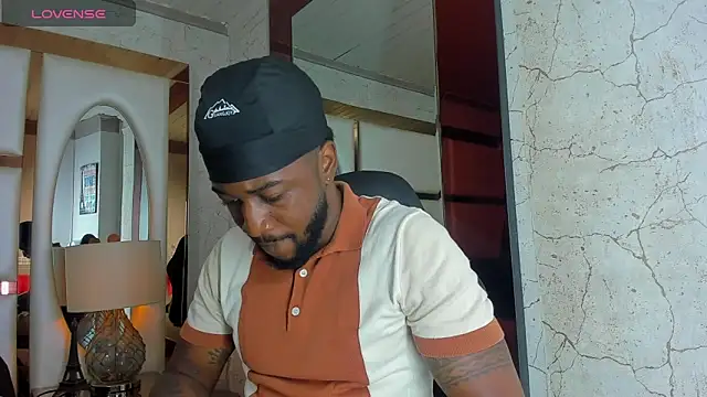 Drake Nassir4 online show from 11-17-25, 06:03