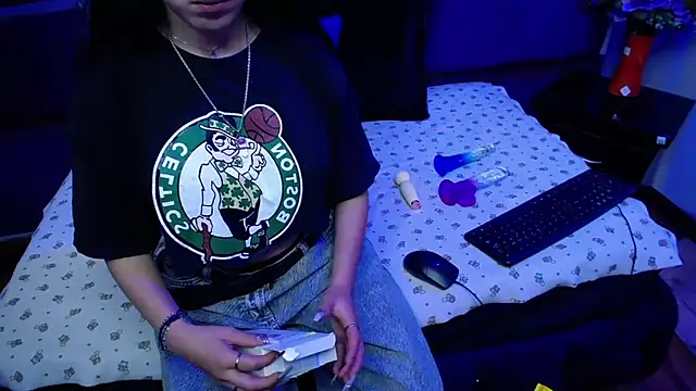 Snapshot of Katty_Queen chatting on 03-12-25, 12:15 Katty Queen online show from 03-12-25, 12:15