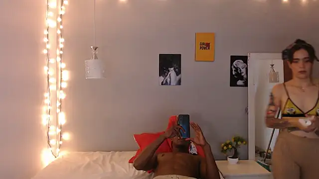 Snapshot of Kimandyuk chatting on 01-05-25, 01:35 Kimandyuk online show from 01-05-25, 01:35