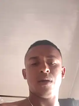 Snapshot of dariocraak chatting on 01-24-25, 06:14 dariocraak online show from 01-24-25, 06:14