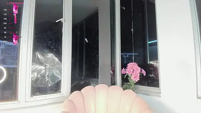 Snapshot of Megan_Lim chatting on 12-19-24, 10:24 Megan Lim online show from 12-19-24, 10:24