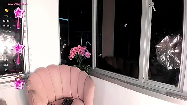 Snapshot of Megan_Lim chatting on 01-06-25, 10:24 Megan Lim online show from 01-06-25, 10:24