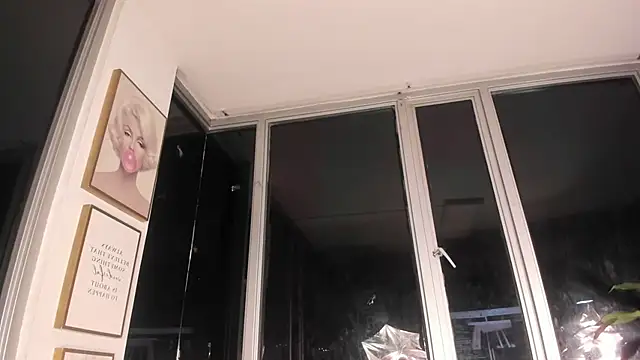 Snapshot of Megan_Lim chatting on 02-13-25, 10:34 Megan Lim online show from 02-13-25, 10:34