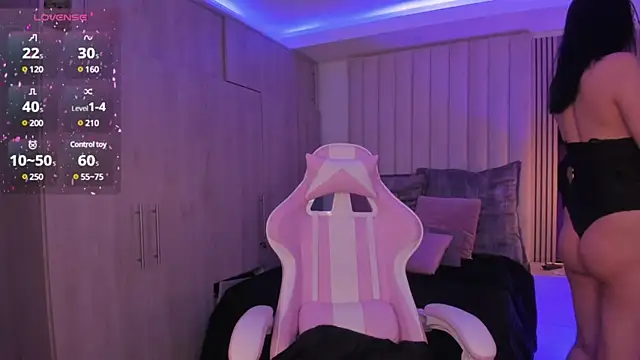 Emilyymilleer  online show from 02-06-25, 05:19