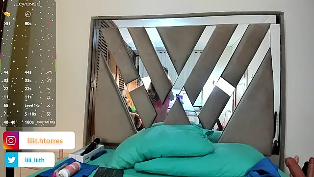 LILITH TORRES1 online show from 11-26-25, 09:05