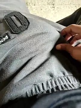 Snapshot of SurjS9 chatting on 11-03-25, 04:47 SurjS9 online show from 11-03-25, 04:47