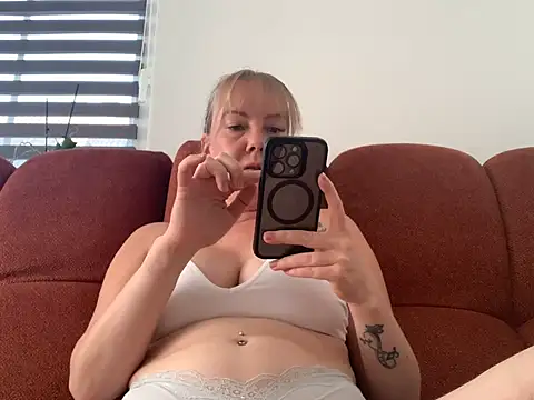  LunaxLia  online show from 07-20-26, 02:30