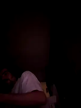 Snapshot of wolfwhite95 chatting on 09-12-25, 02:44 wolfwhite95 online show from 09-12-25, 02:44