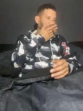 Snapshot of Chico_Bellaco chatting on 12-21-25, 11:06 Chico Bellaco online show from 12-21-25, 11:06