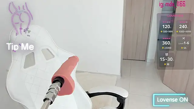 Mia adams66 online show from 01-30-25, 05:39