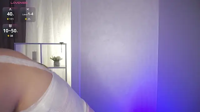 Azure eyes online show from 11-11-25, 05:40