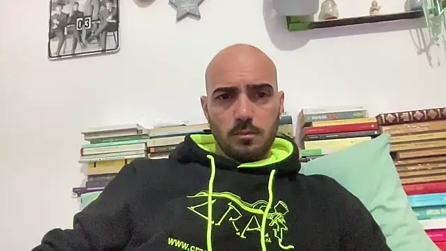 alessandromori91 online show from 04-15-26, 08:09