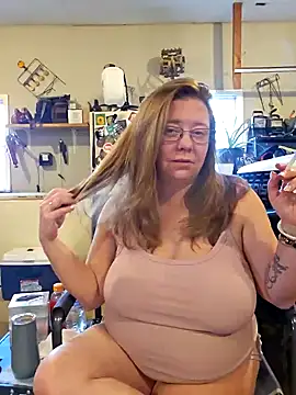 Snapshot of MsShelby40 chatting on 02-03-25, 09:07 MsShelby40 online show from 02-03-25, 09:07