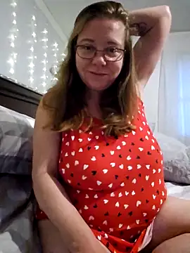 Snapshot of MsShelby40 chatting on 03-13-25, 12:02 MsShelby40 online show from 03-13-25, 12:02