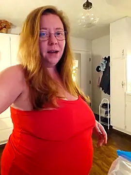 Snapshot of MsShelby40 chatting on 10-29-25, 09:38 MsShelby40 online show from 10-29-25, 09:38