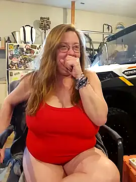 Snapshot of MsShelby40 chatting on 11-30-25, 08:13 MsShelby40 online show from 11-30-25, 08:13