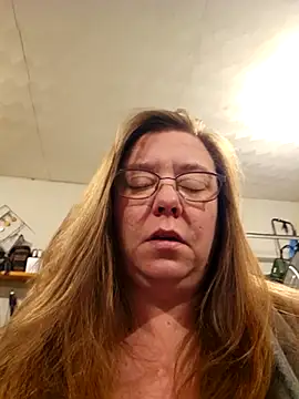 Snapshot of MsShelby40 chatting on 12-03-25, 10:52 MsShelby40 online show from 12-03-25, 10:52