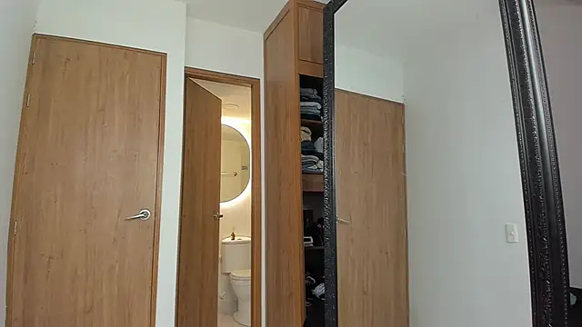 smit hot sr online show from 11-05-25, 03:17