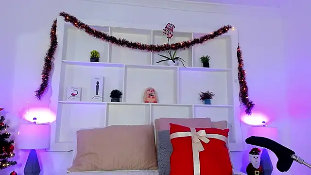 Jenifer Diaz online show from 12-22-25, 01:52