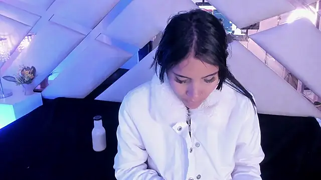 sophie pariss online show from 12-05-25, 03:37