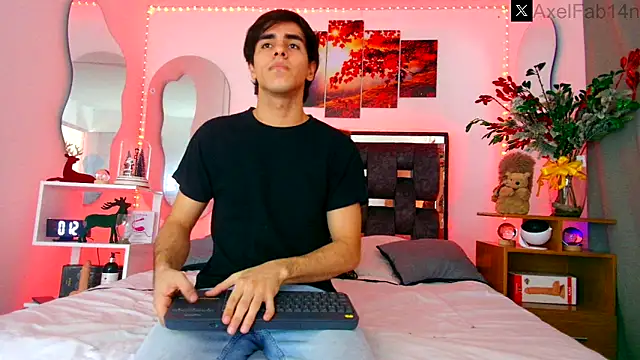 Alex and Fabian online show from 12-12-24, 06:31