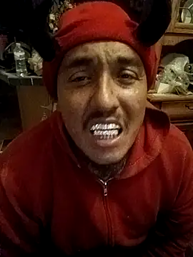 wilsons12 online show from 11-18-25, 03:34