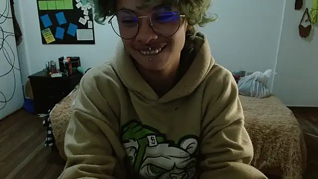 fenixmfx19 online show from 01-31-25, 04:25