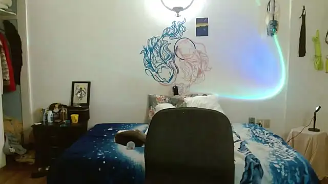 fenixmfx19 online show from 03-10-25, 10:13