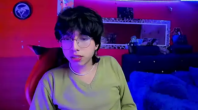 AnggelONfiree online show from 12-20-24, 05:14