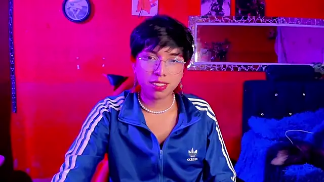 AnggelONfiree online show from 02-20-25, 05:01