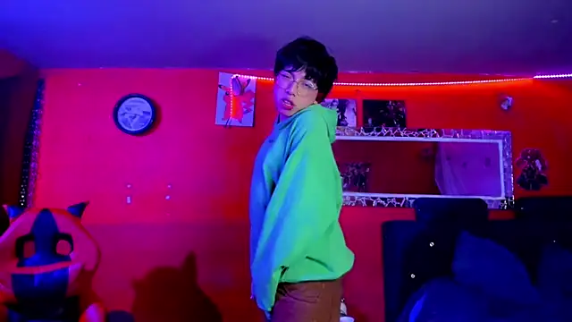 AnggelONfiree online show from 03-10-25, 05:43