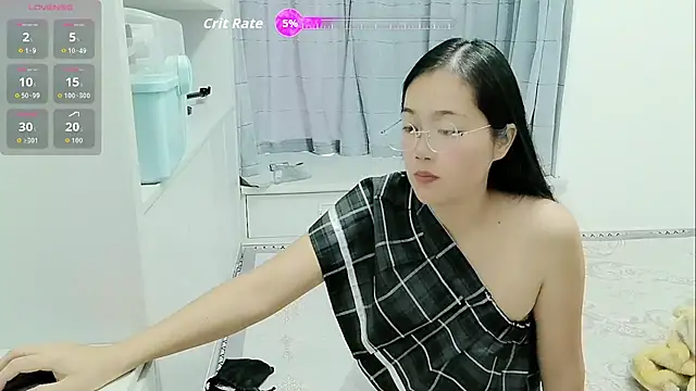 luoxuwen online show from 10-30-25, 04:03