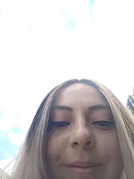 madelaine- online show from 10-07-25, 08:28