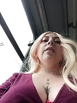 madelaine- online show from 02-06-26, 06:44