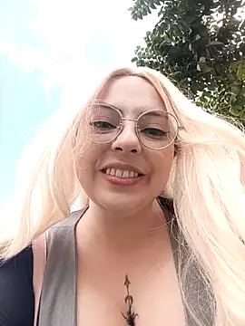 madelaine- online show from 03-13-26, 07:42