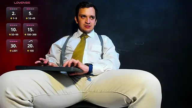 Snapshot of tony_landri chatting on 07-15-26, 03:45 tony landri online show from 07-15-26, 03:45