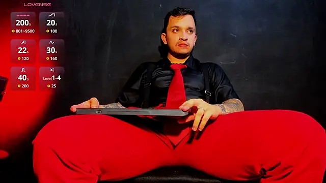Snapshot of tony_landri chatting on 07-29-26, 04:21 tony landri online show from 07-29-26, 04:21