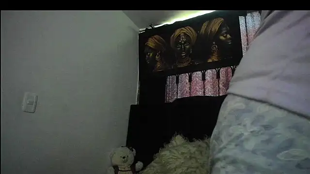 Evaaross 2345 online show from 02-08-26, 01:25